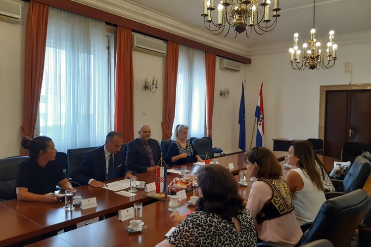 Slika /slike/Sastanak s delegacijom Albanije, kolovoz 2019/4.jpg